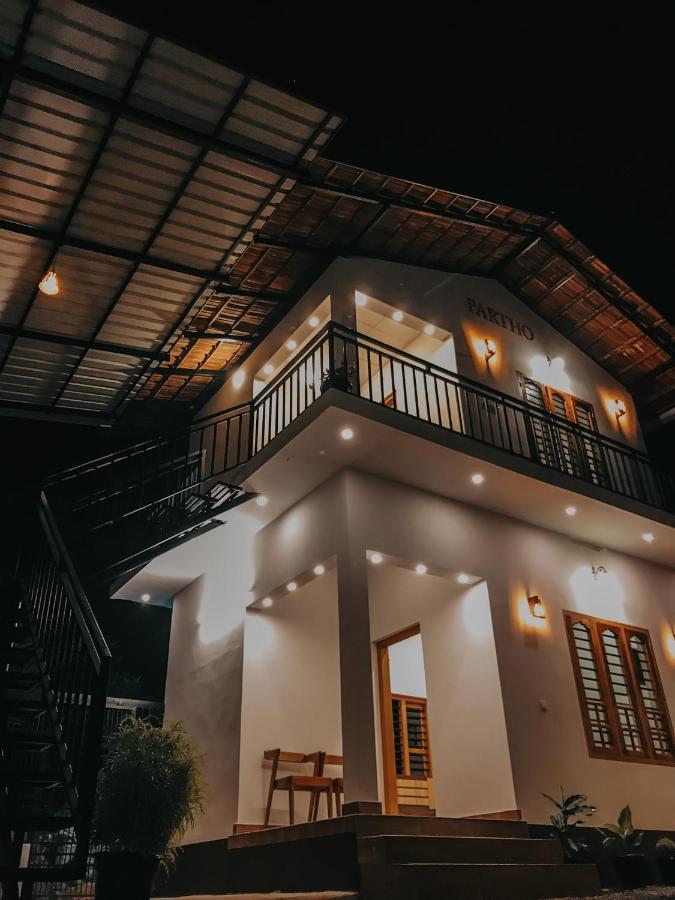 Partho Home Stay Padinjarathara Exterior photo